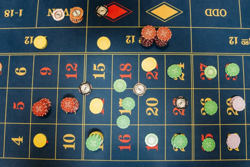 Twee Bookmakers, Eén Winnaar: Zo Vind je Arbitrage-Kansen in de Wedmarkt